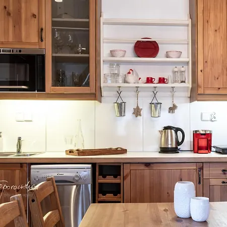 فيلة Golden Panorama